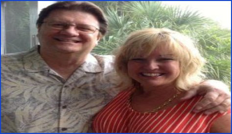 Get To Know QVC Carolyn Gracie Husband Mike! His Age, Job